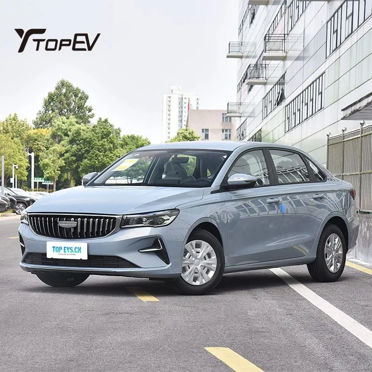 Xe xăng Geely Emgrand 1.5L CVT 2025