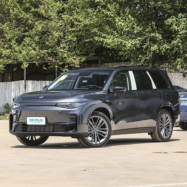 Xe SUV Leapmotor C16 520km chạy hoàn toàn bằng điện